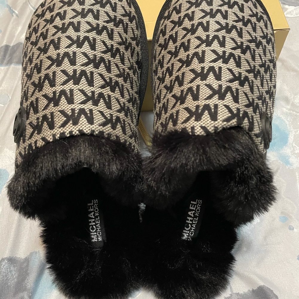Brand New Michael Kors Slippers